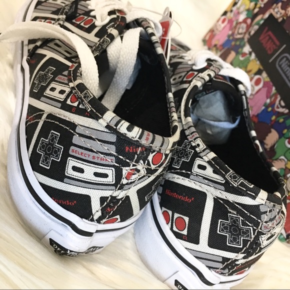 Vans X Nintendo Controller Authentic size 2.5 kids - Picture 4 of 8